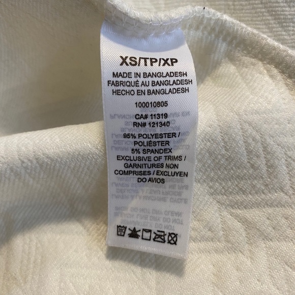 2/$40 —- Classy bodycon white dress - Picture 5 of 5